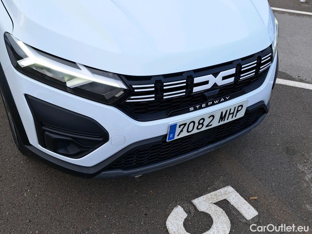  Dacia  Sandero DACIA  / 2020 / 5P / berlina con portón Stepway Essential TCe 67kW (90V) #17
