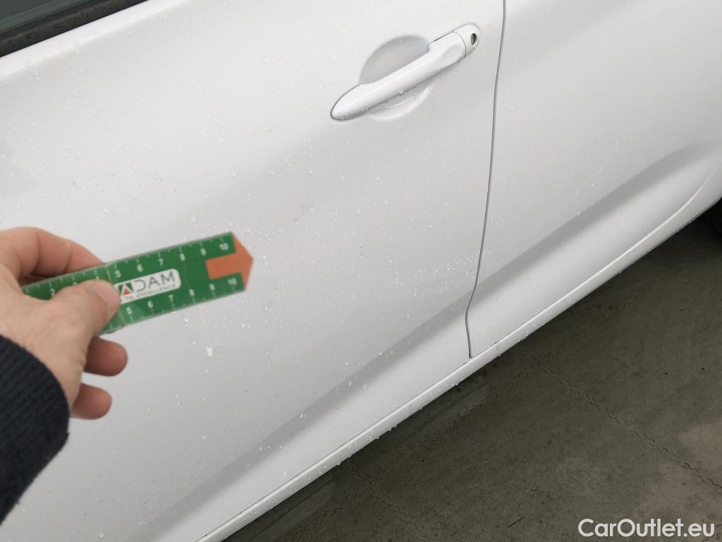  Renault  Zoe RENAULT  / 2019 / 5P / berlina con portón Life 80 kW R110 Bateria 40kWh #5