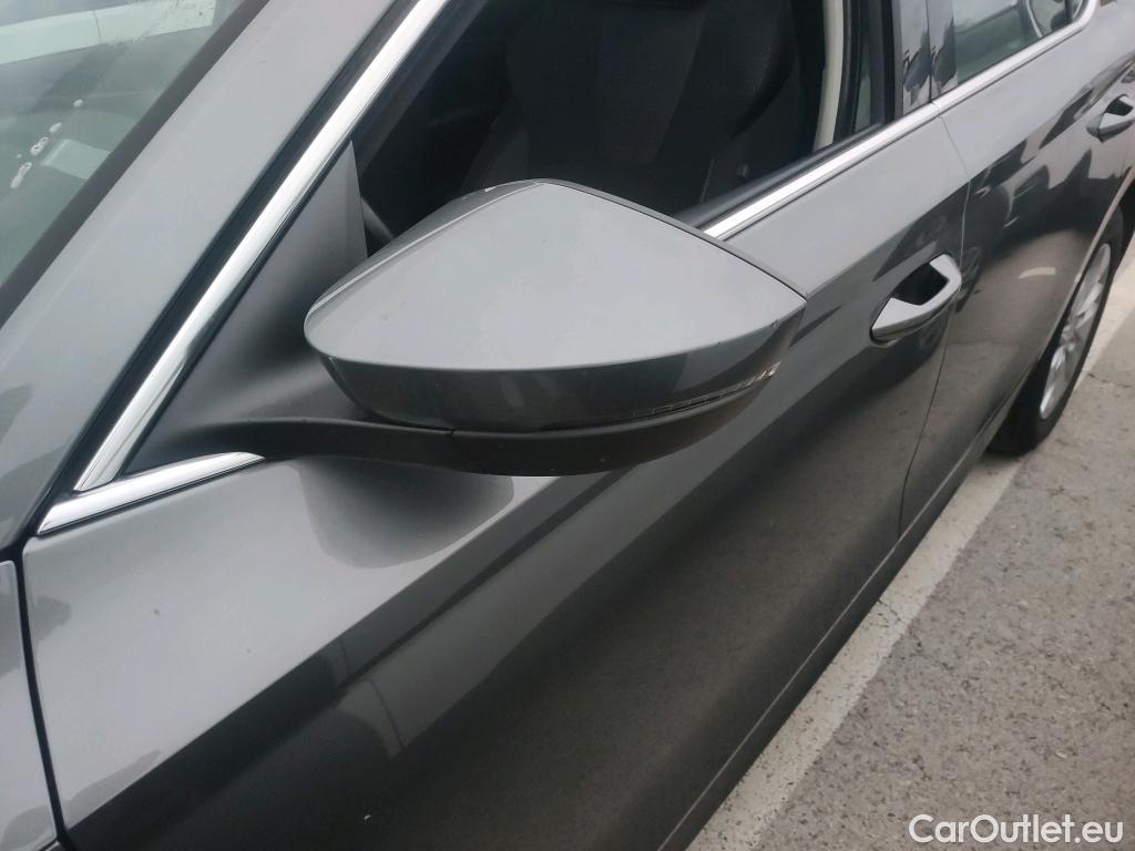  Skoda  Octavia SKODA  / 2020 / 5P / berlina con portón 2.0 TDI 85kW (115 CV) Manual Ambition #15