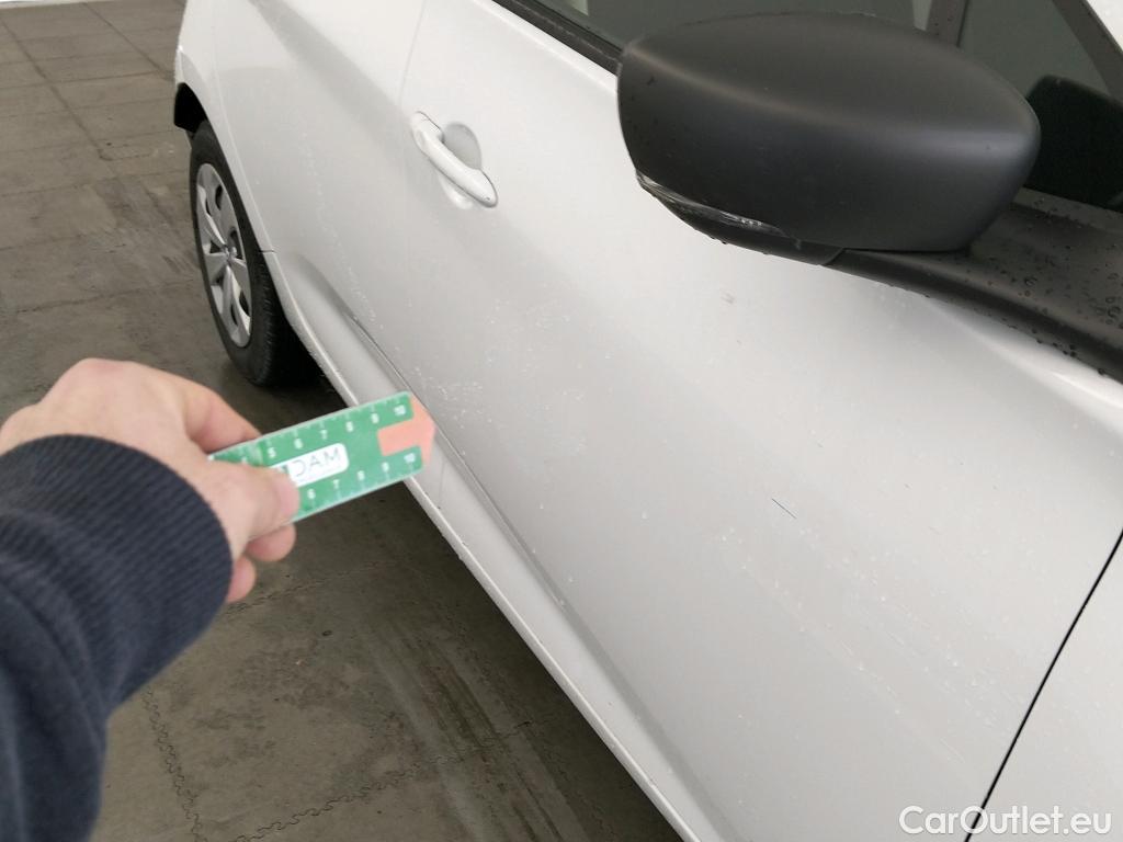  Renault  Zoe RENAULT  / 2019 / 5P / berlina con portón Life 80 kW R110 Bateria 40kWh #6