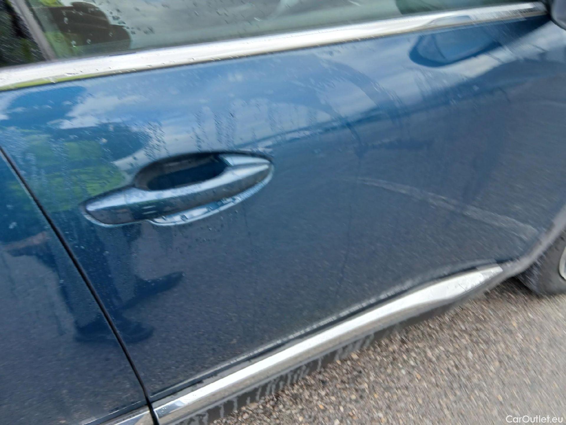  Peugeot  5008 PEUGEOT  / 2020 / 5P / todoterreno 2.0 BlueHDi 133kW S&S GT EAT8 #26