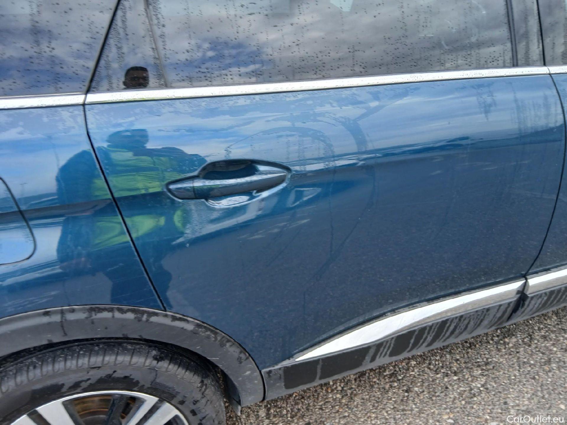  Peugeot  5008 PEUGEOT  / 2020 / 5P / todoterreno 2.0 BlueHDi 133kW S&S GT EAT8 #24