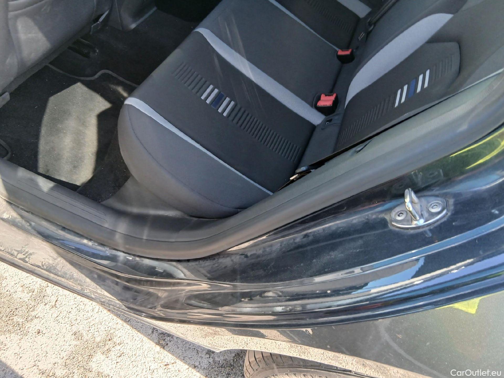  Seat  Leon SEAT León / 2016 / 5P / berlina con portón 1.0 EcoTSI 85kW St&Sp Style Visio Ed Nav #15