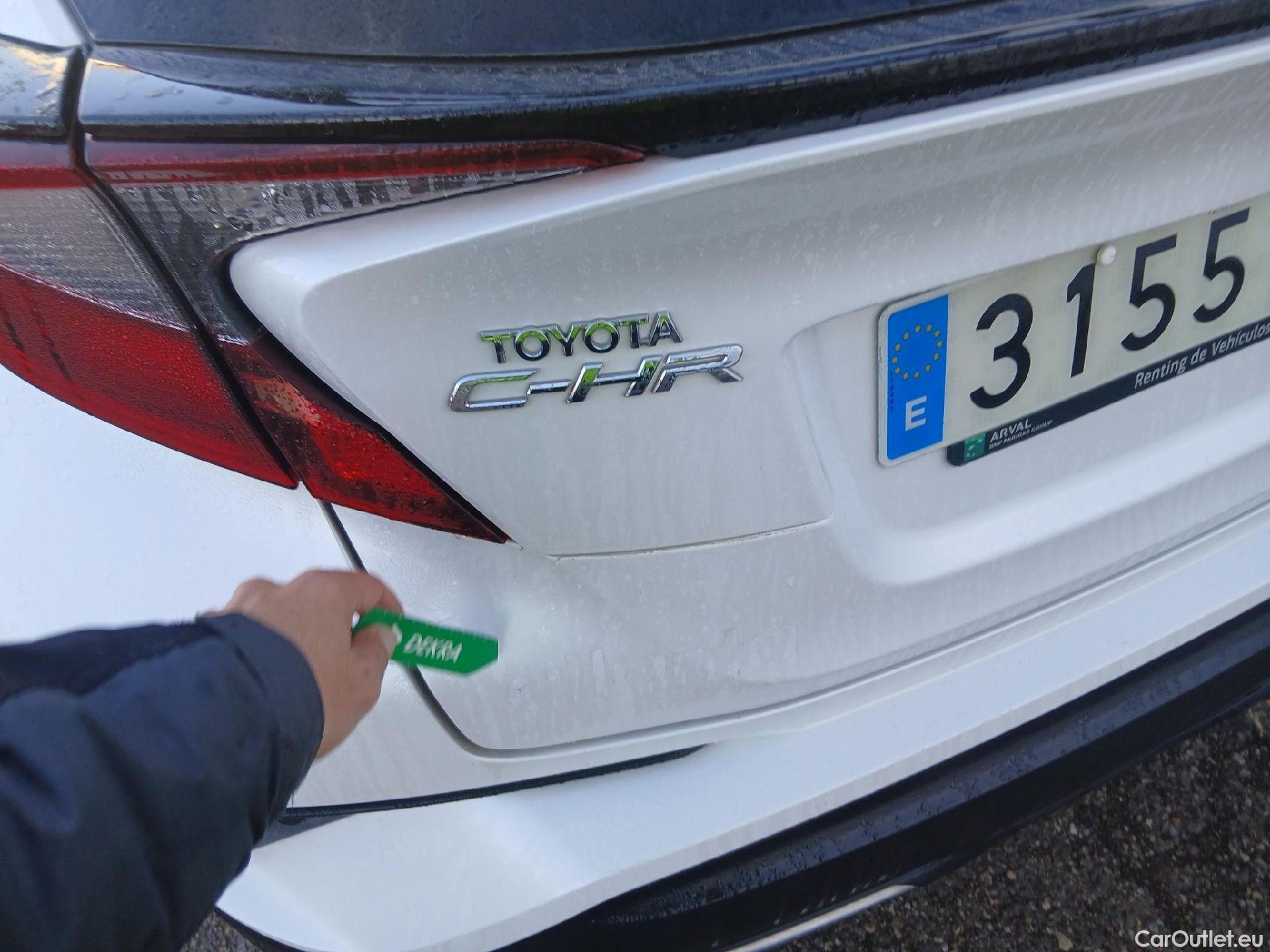  Toyota  C-HR TOYOTA  / 2019 / 5P / todoterreno 2.0 180H Advance #13