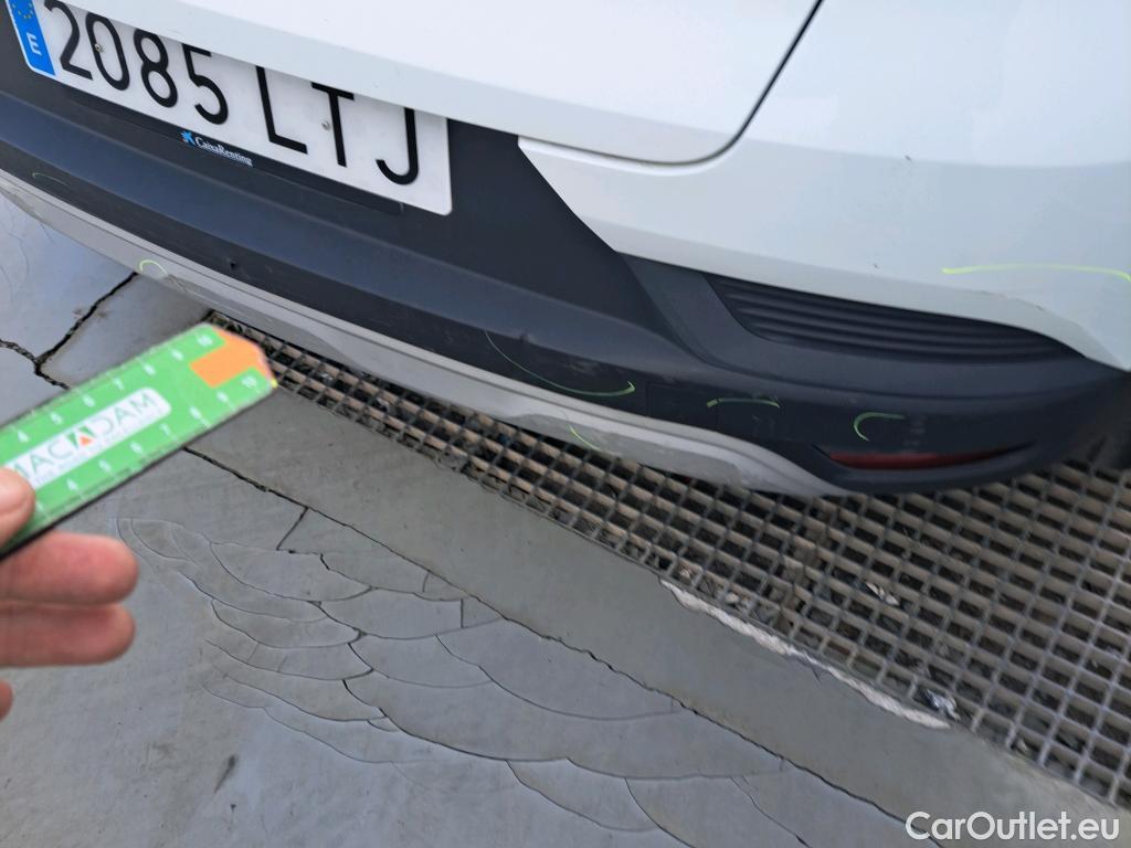  Renault  Captur RENAULT  / 2019 / 5P / todoterreno Intens TCe 90 (AC) #9