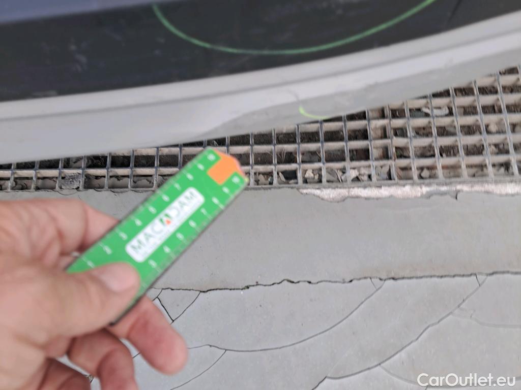  Renault  Captur RENAULT  / 2019 / 5P / todoterreno Intens TCe 90 (AC) #33