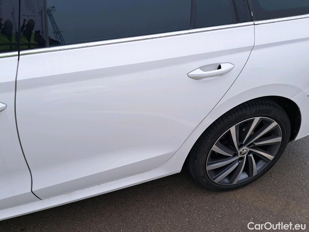  Skoda  Octavia SKODA  / 2020 / 5P / familiar Combi 2.0 TDI 110kW (150CV) DSG Style #9