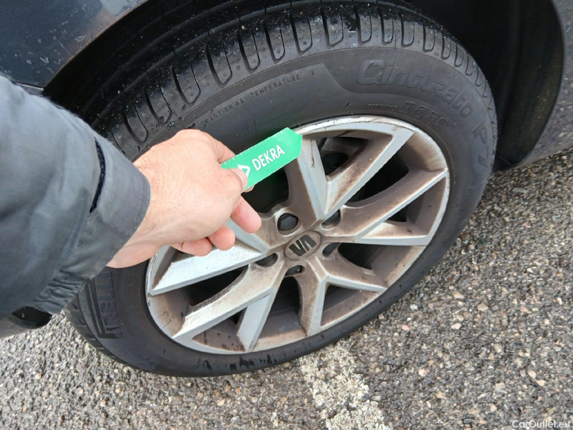  Land Rover  Discovery SEAT Nuevo León / 2020 / 5P / berlina con portón 2.0 TDI 85kW S&S Style Go(SP) #20