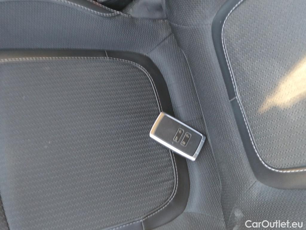  Renault  Megane RENAULT Mégane / 2020 / 5P / familiar S.T. Techno Blue dCi 85 kW (115CV) EDC #2