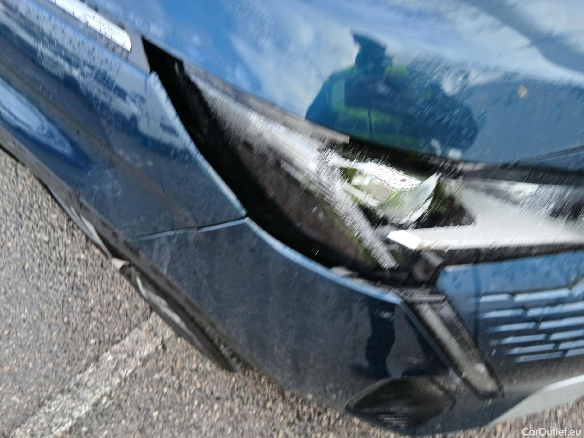  Peugeot  5008 PEUGEOT  / 2020 / 5P / todoterreno 2.0 BlueHDi 133kW S&S GT EAT8 #1