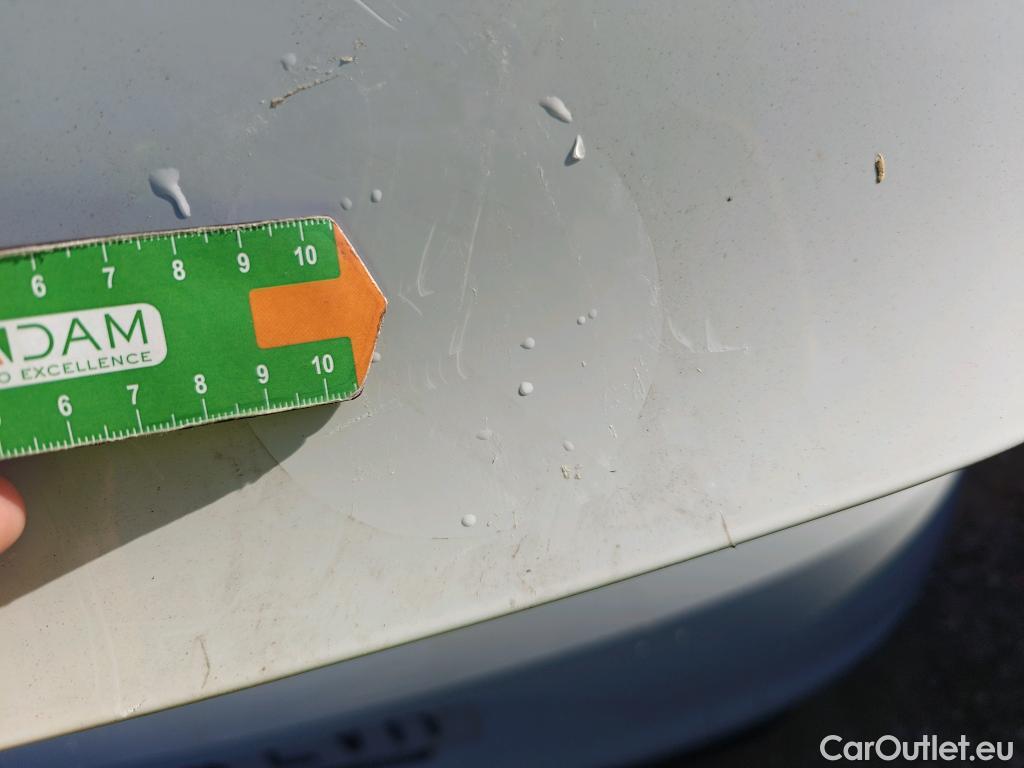  Renault  Clio RENAULT  / 2019 / 5P / berlina con portón Business TCe 74 kW (100CV) GLP #2