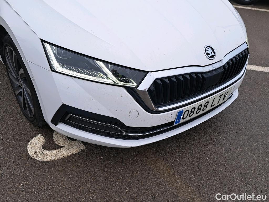  Skoda  Octavia SKODA  / 2020 / 5P / familiar Combi 2.0 TDI 110kW (150CV) DSG Style #5