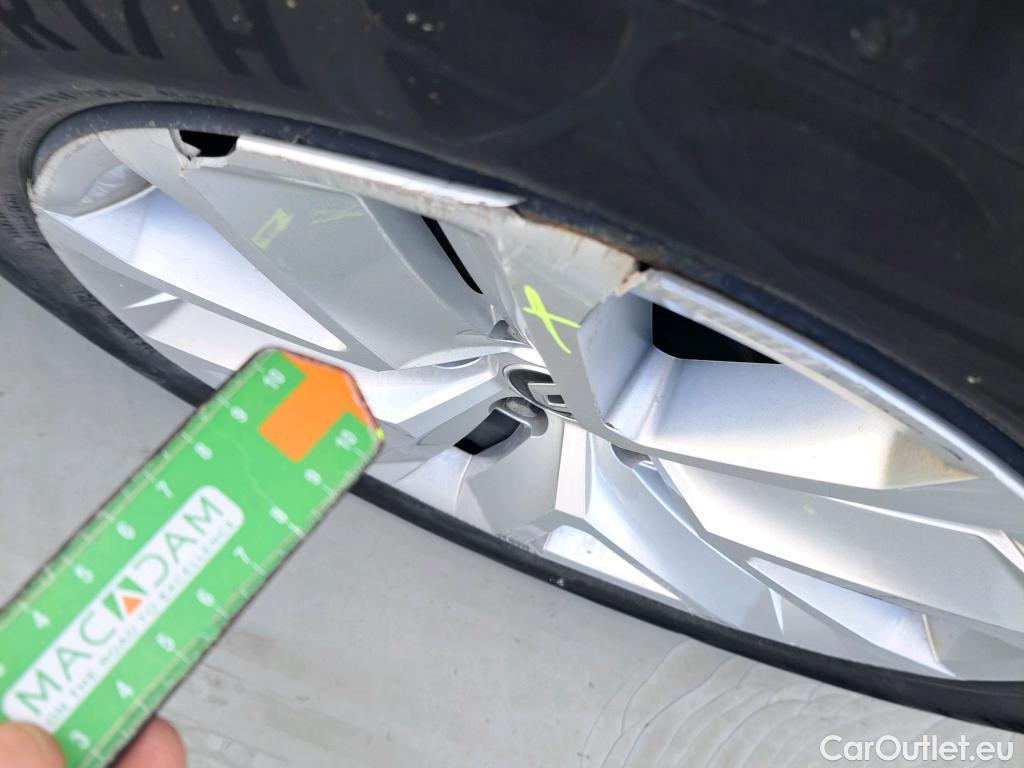  Renault  Captur RENAULT  / 2019 / 5P / todoterreno Intens TCe 90 (AC) #22