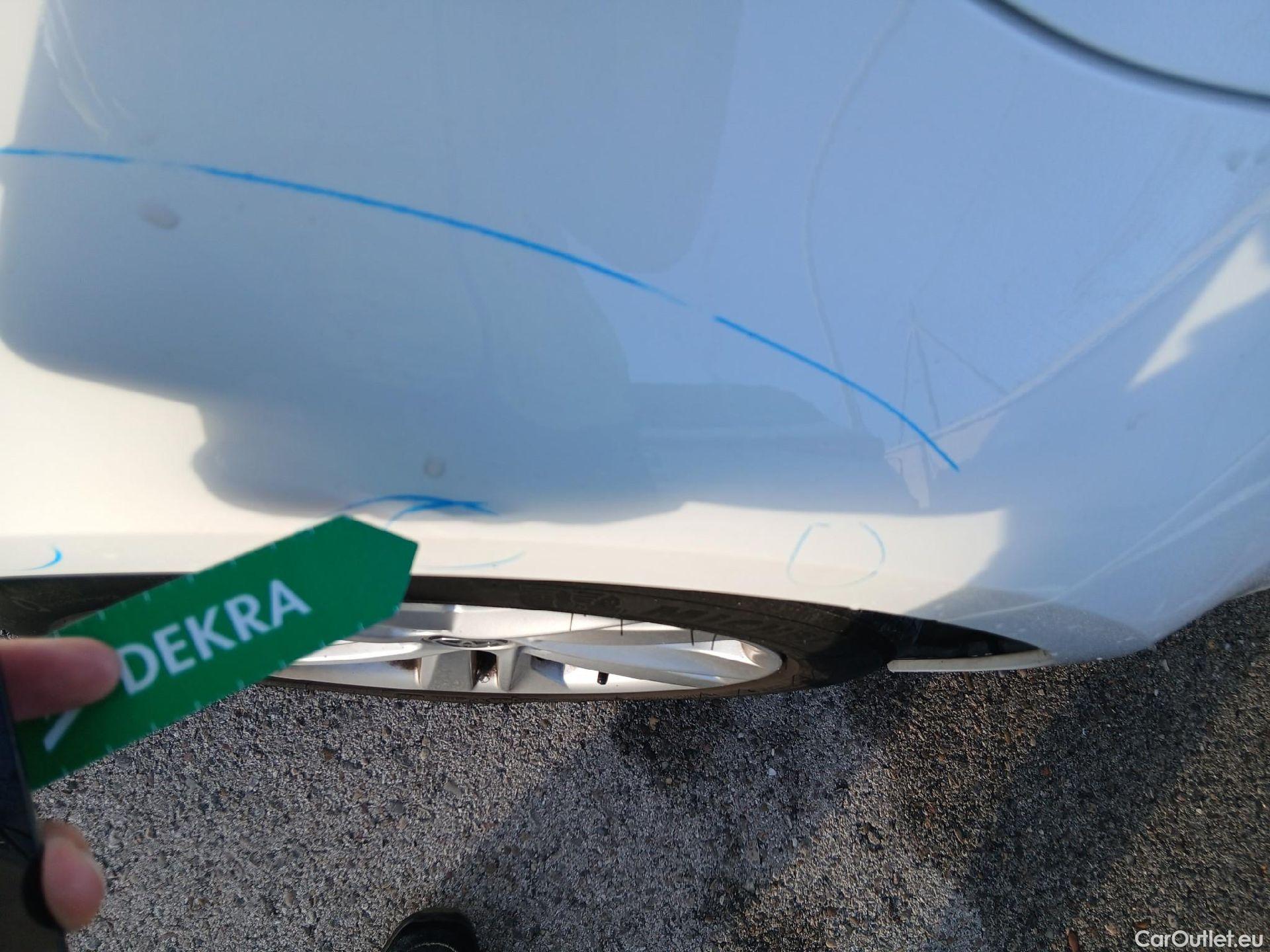  Toyota  Corolla TOYOTA  / 2019 / 5P / familiar 1.8 125H ACTIVE TECH E-CVT TOU SPORT #28