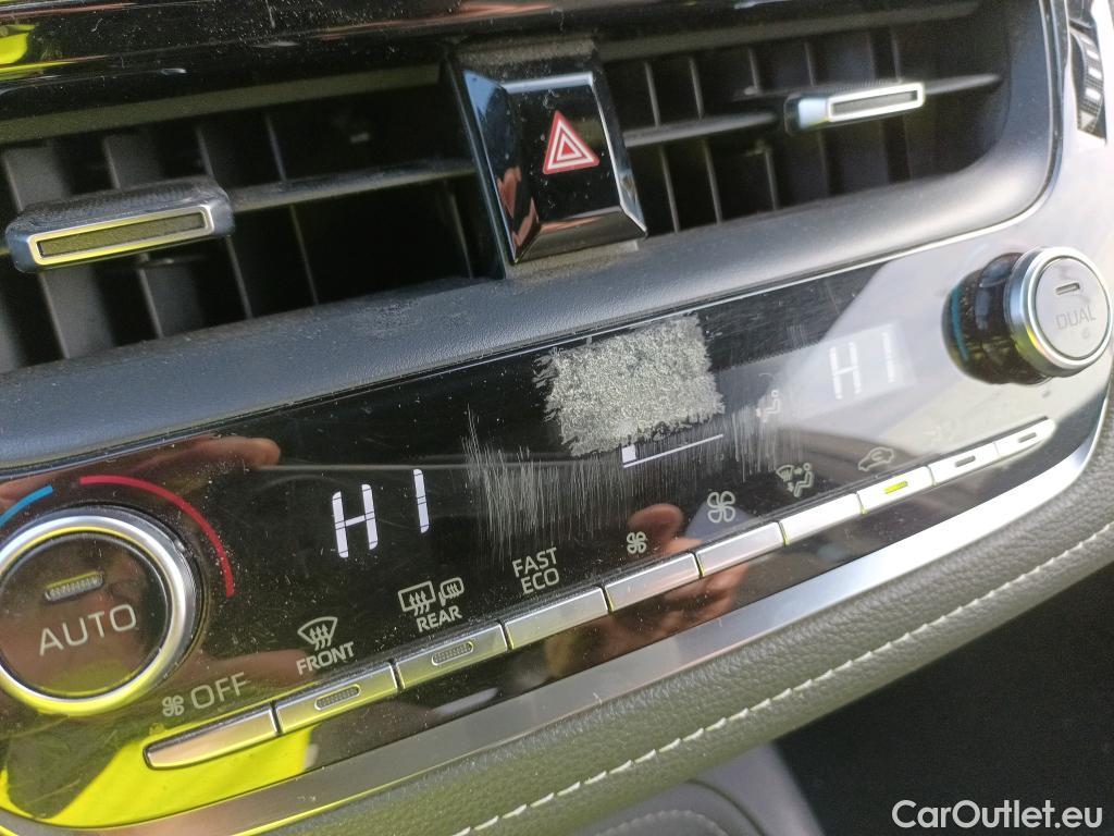  Toyota  Corolla TOYOTA  / 2019 / 5P / familiar 1.8 125H STYLE E-CVT TOURING SPORT #2