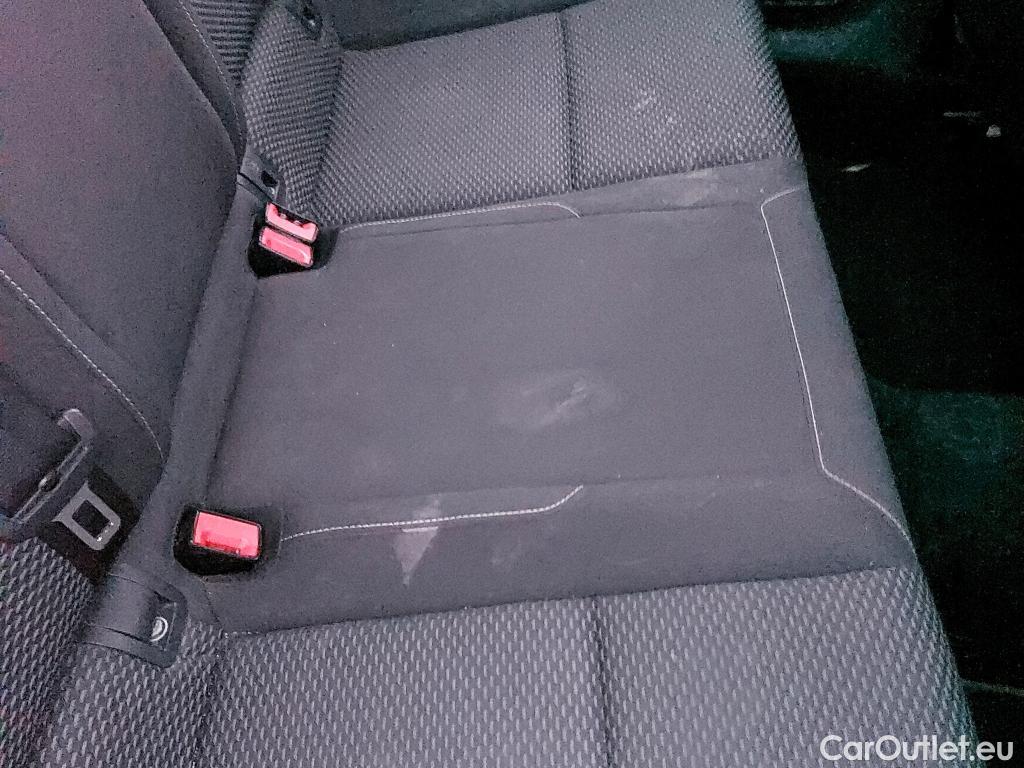  Volkswagen  Golf  VOLKSWAGEN / 2016 / 5P / berlina con portón Ready2Go 1.0 TSI 85kW (115CV) #7