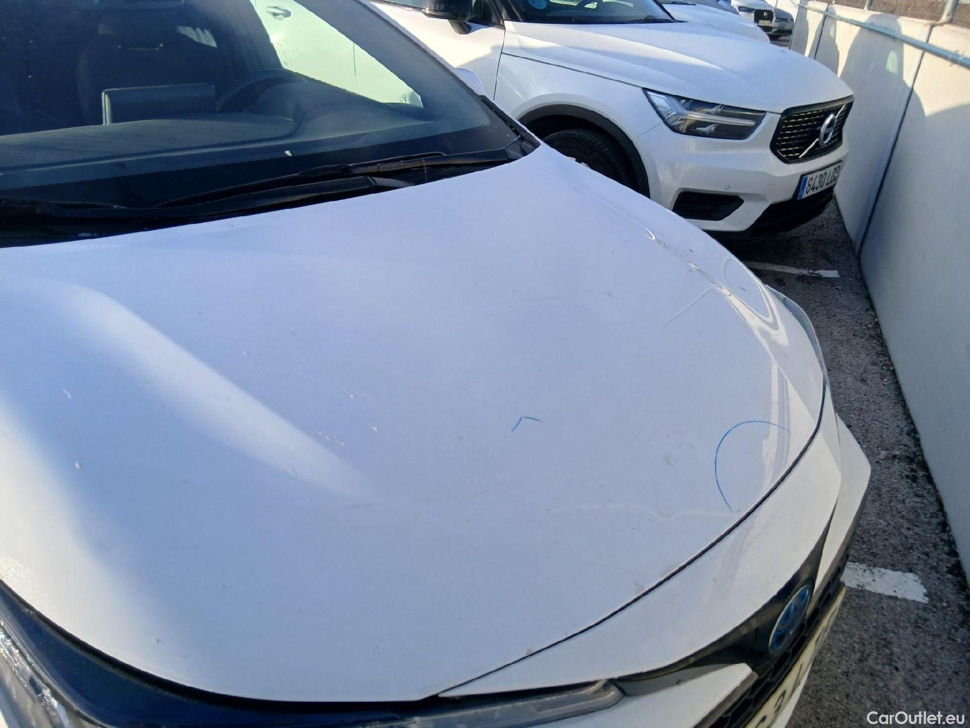  Toyota  Corolla TOYOTA  / 2019 / 5P / familiar 1.8 125H ACTIVE TECH E-CVT TOU SPORT #7