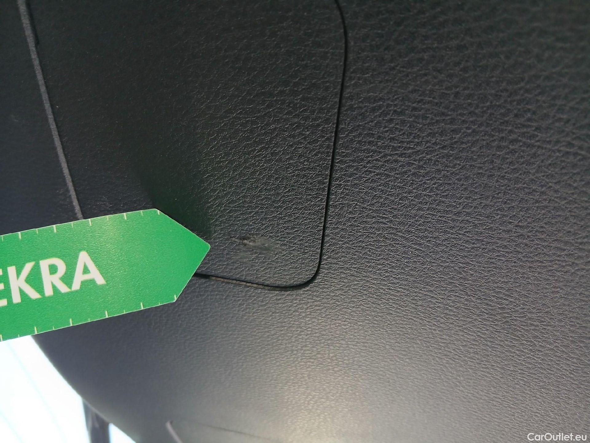  Toyota  C-HR TOYOTA  / 2019 / 5P / todoterreno 1.8 125H Advance #9