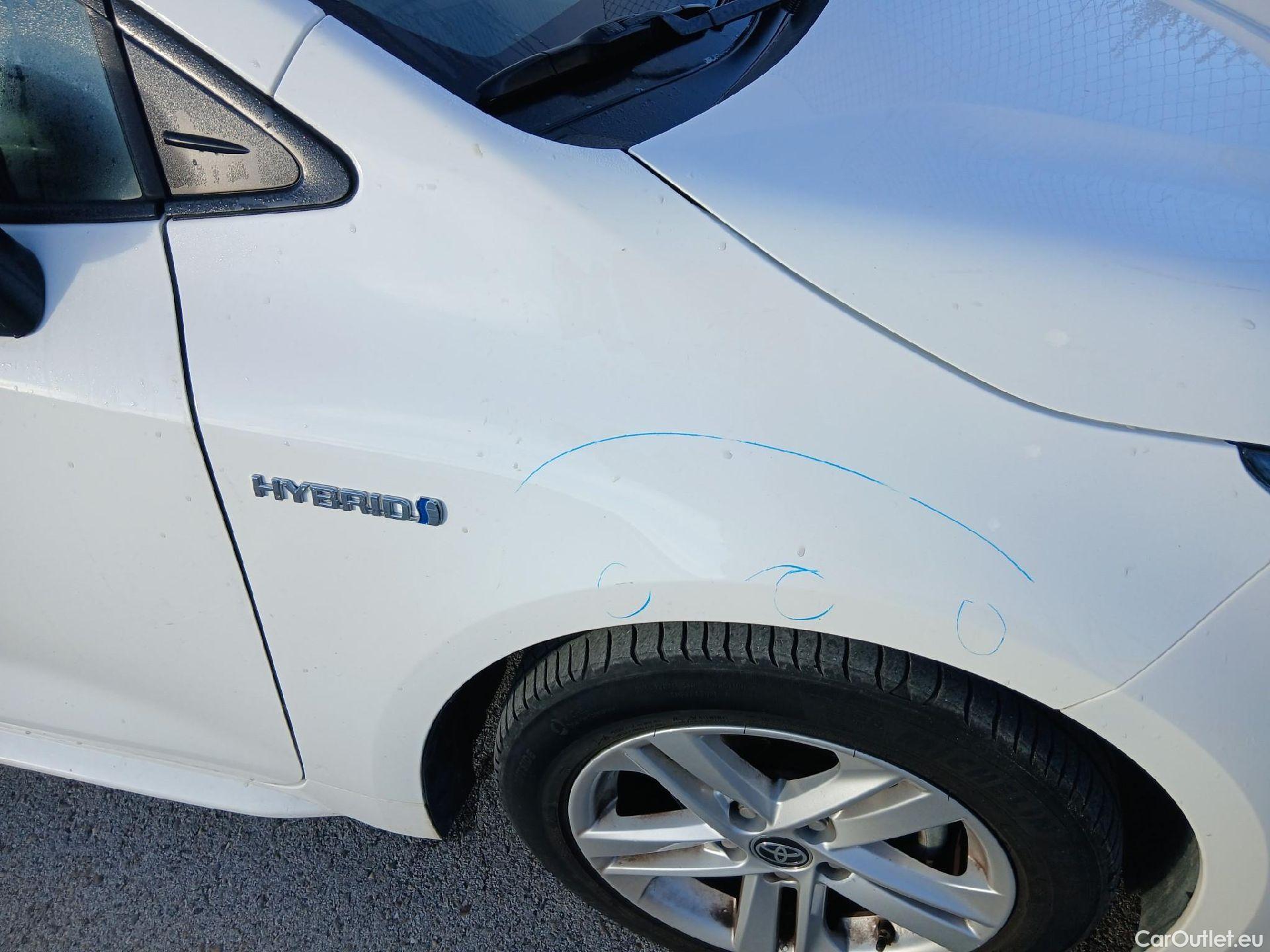  Toyota  Corolla TOYOTA  / 2019 / 5P / familiar 1.8 125H ACTIVE TECH E-CVT TOU SPORT #29