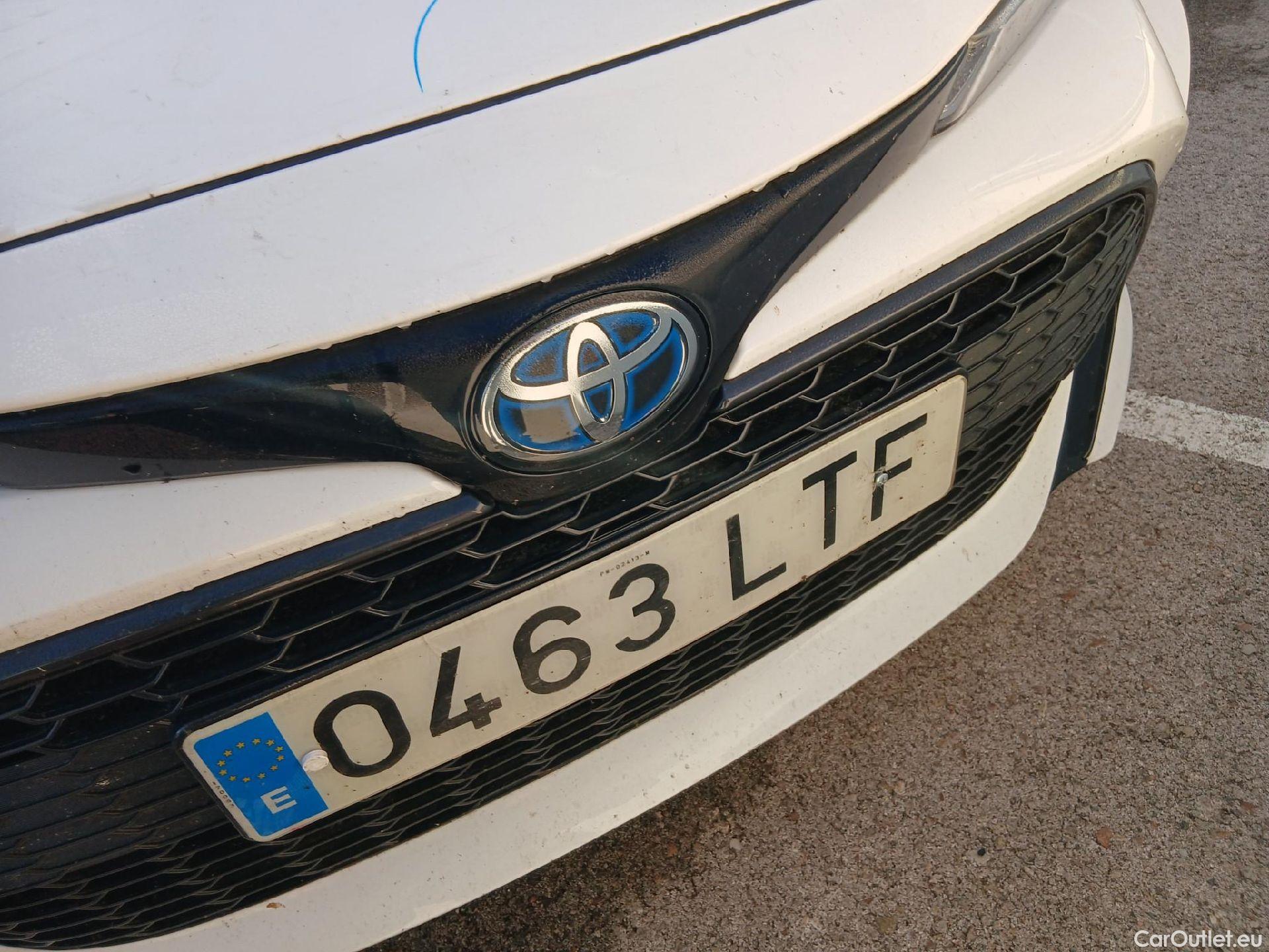  Toyota  Corolla TOYOTA  / 2019 / 5P / familiar 1.8 125H ACTIVE TECH E-CVT TOU SPORT #12