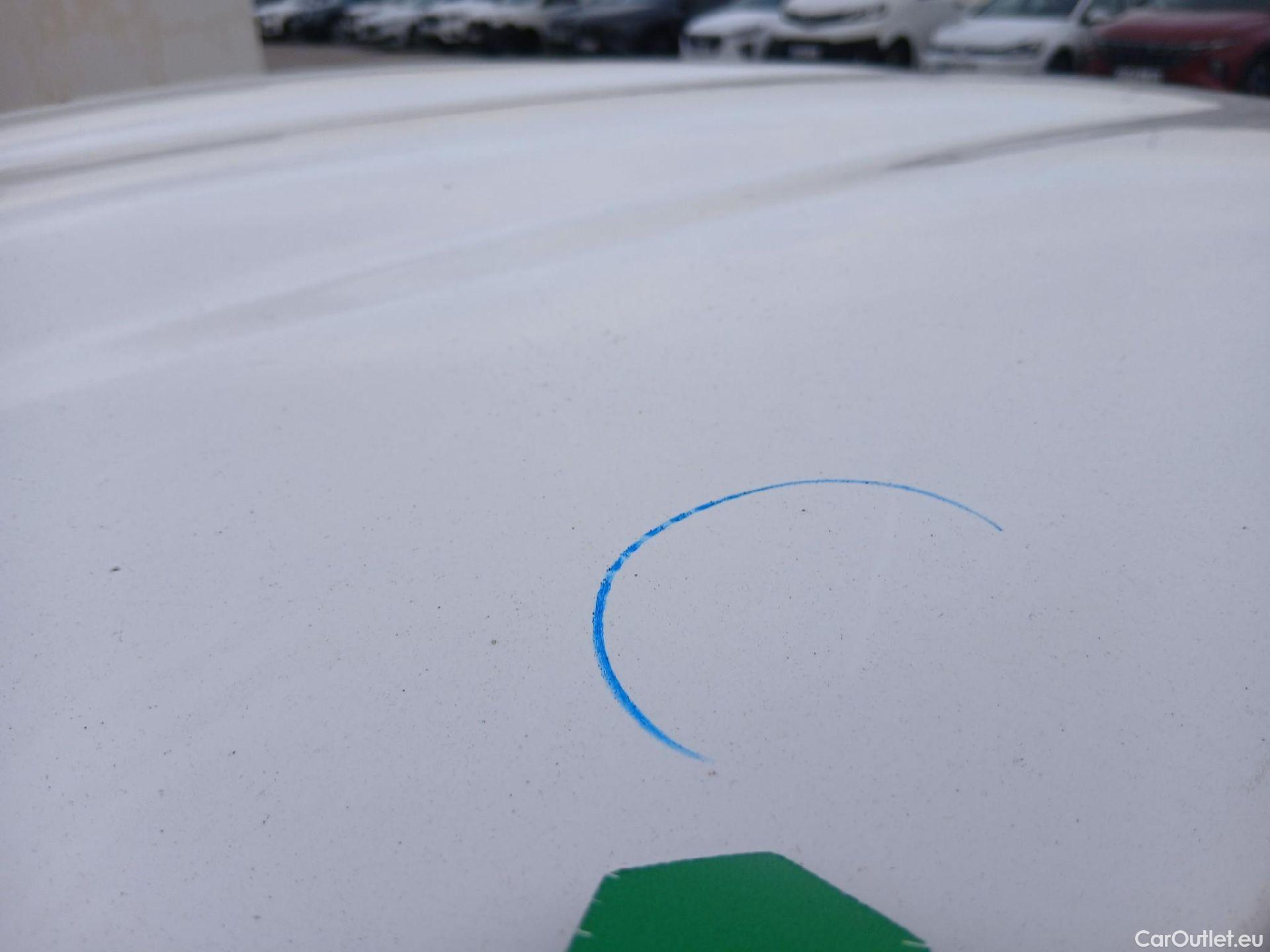  Toyota  Yaris TOYOTA  / 2020 / 5P / berlina con portón 1.5 120H Business Plus #13