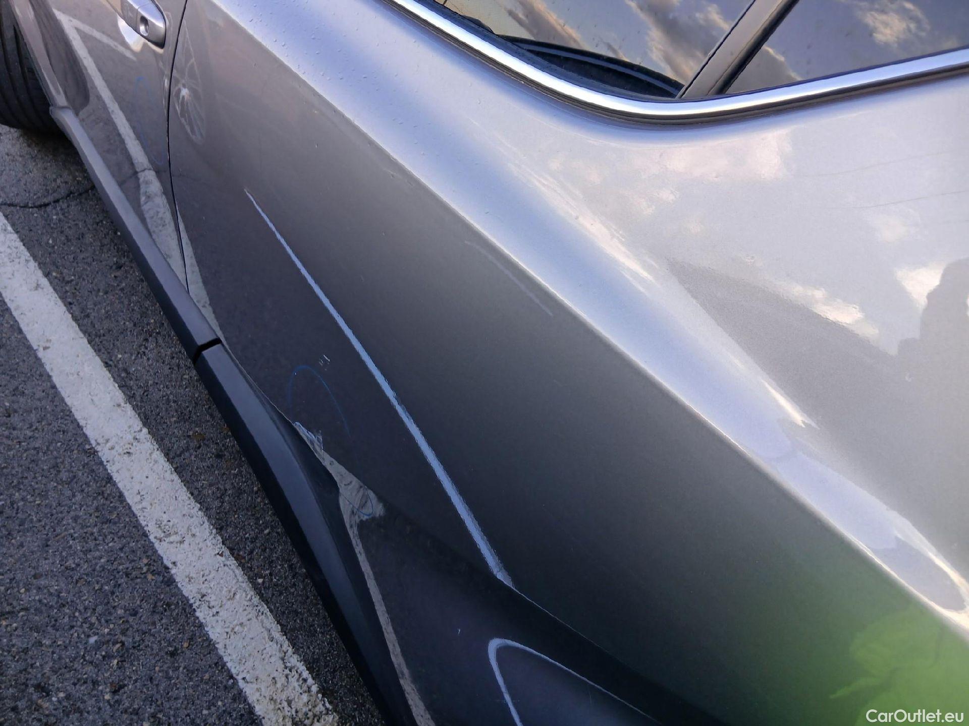  Toyota  C-HR TOYOTA  / 2019 / 5P / todoterreno 1.8 125H Advance #27