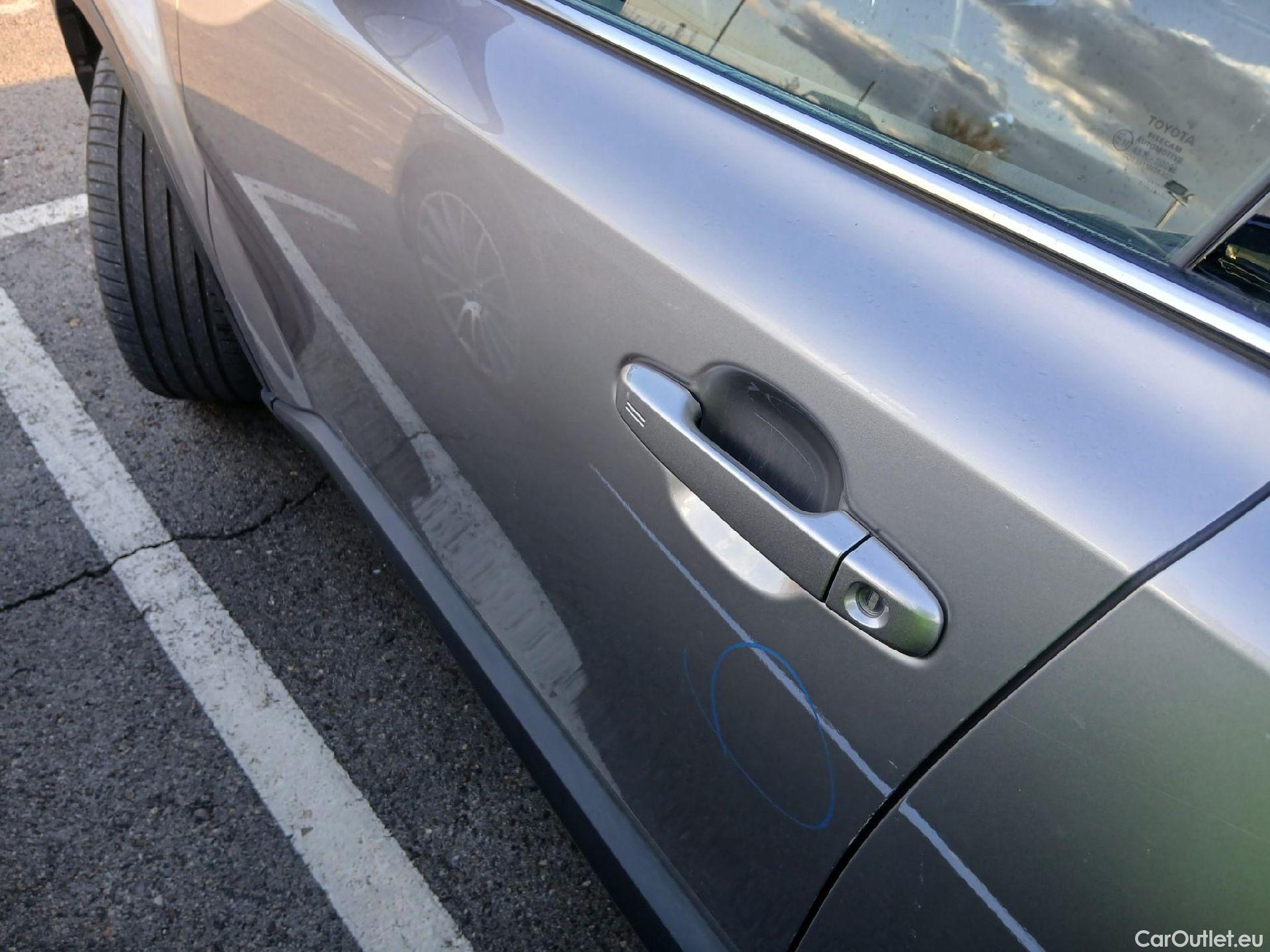  Toyota  C-HR TOYOTA  / 2019 / 5P / todoterreno 1.8 125H Advance #24