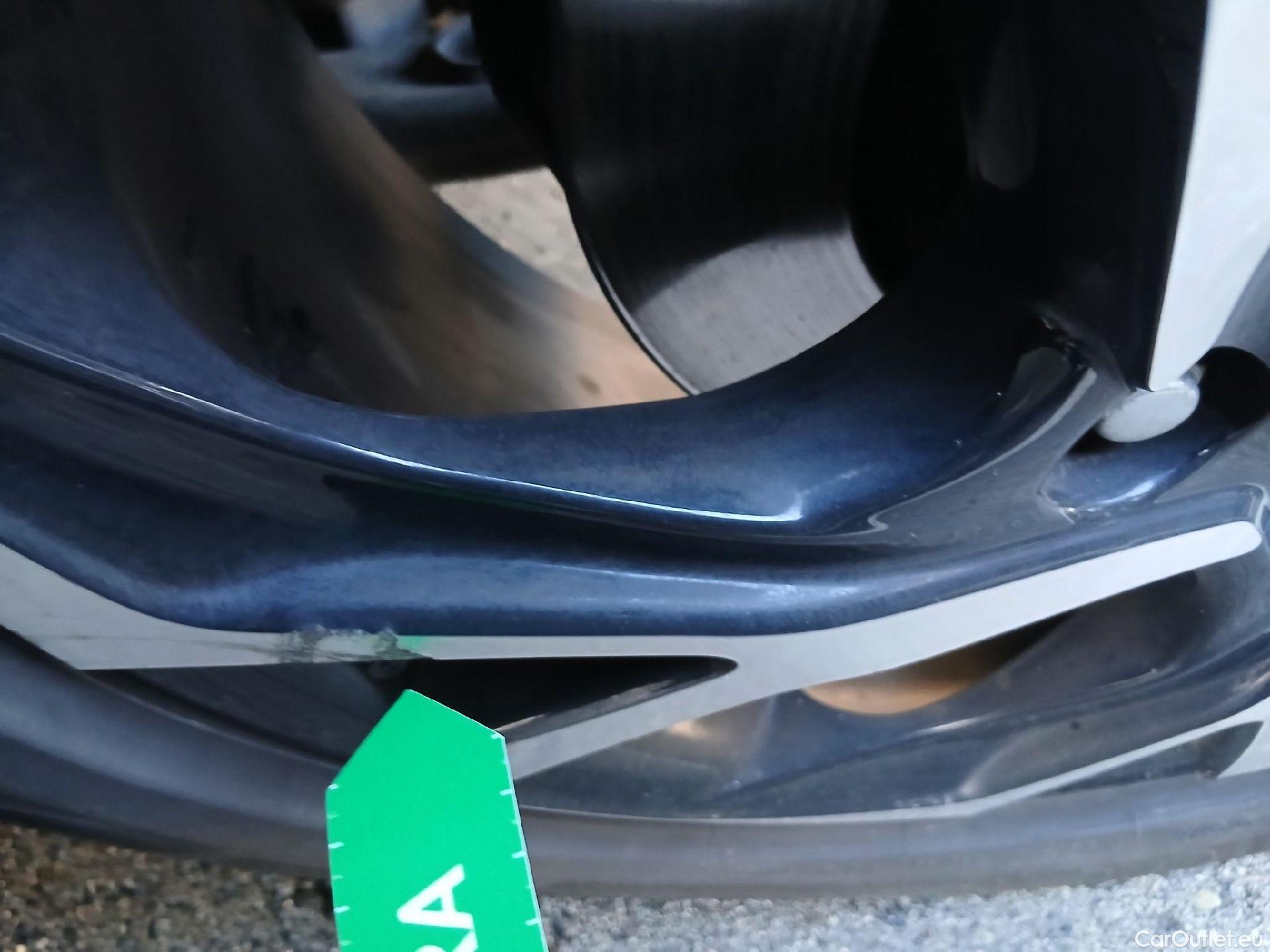  Toyota  C-HR TOYOTA  / 2019 / 5P / todoterreno 1.8 125H Advance #12