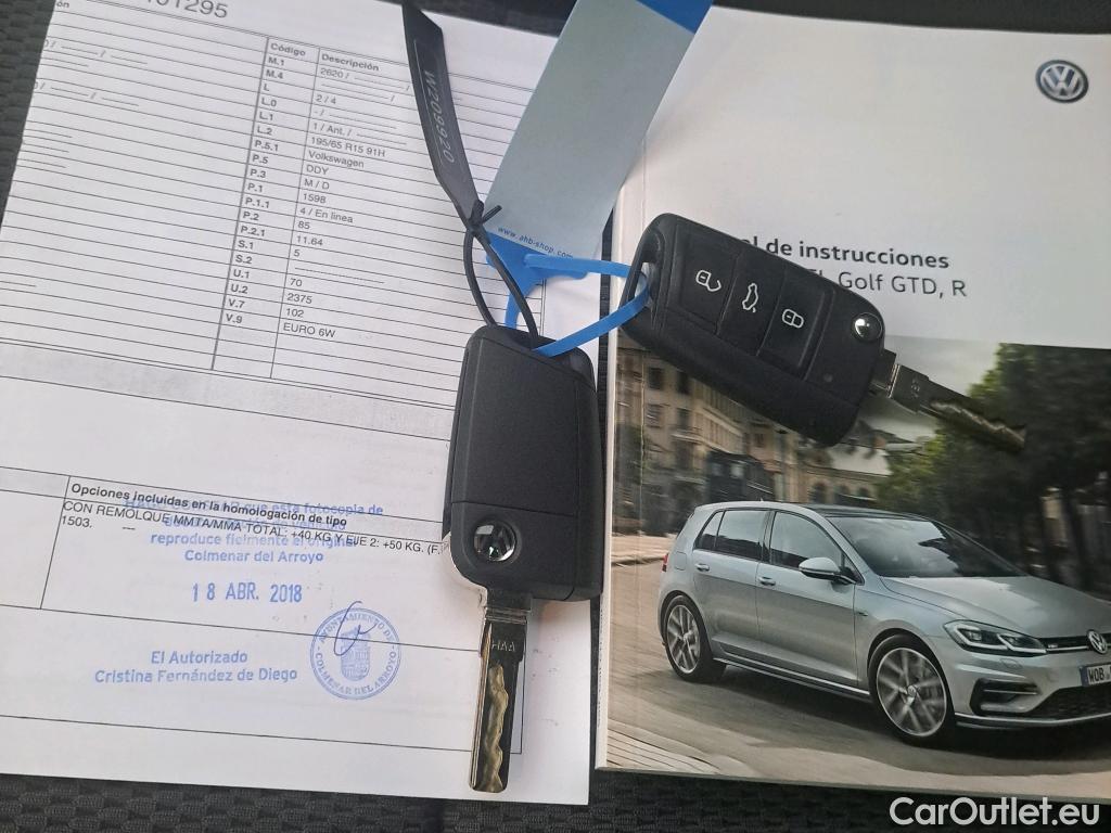  Volkswagen  Golf  VOLKSWAGEN / 2016 / 5P / berlina con portón Advance 1.6 TDI 85kW (115CV) DSG #4