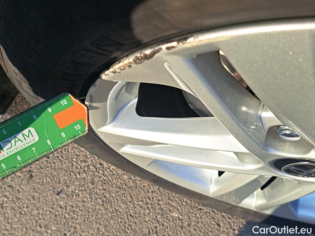  Toyota  Corolla TOYOTA  1.8 125H ACTIVE TECH E-CVT #20