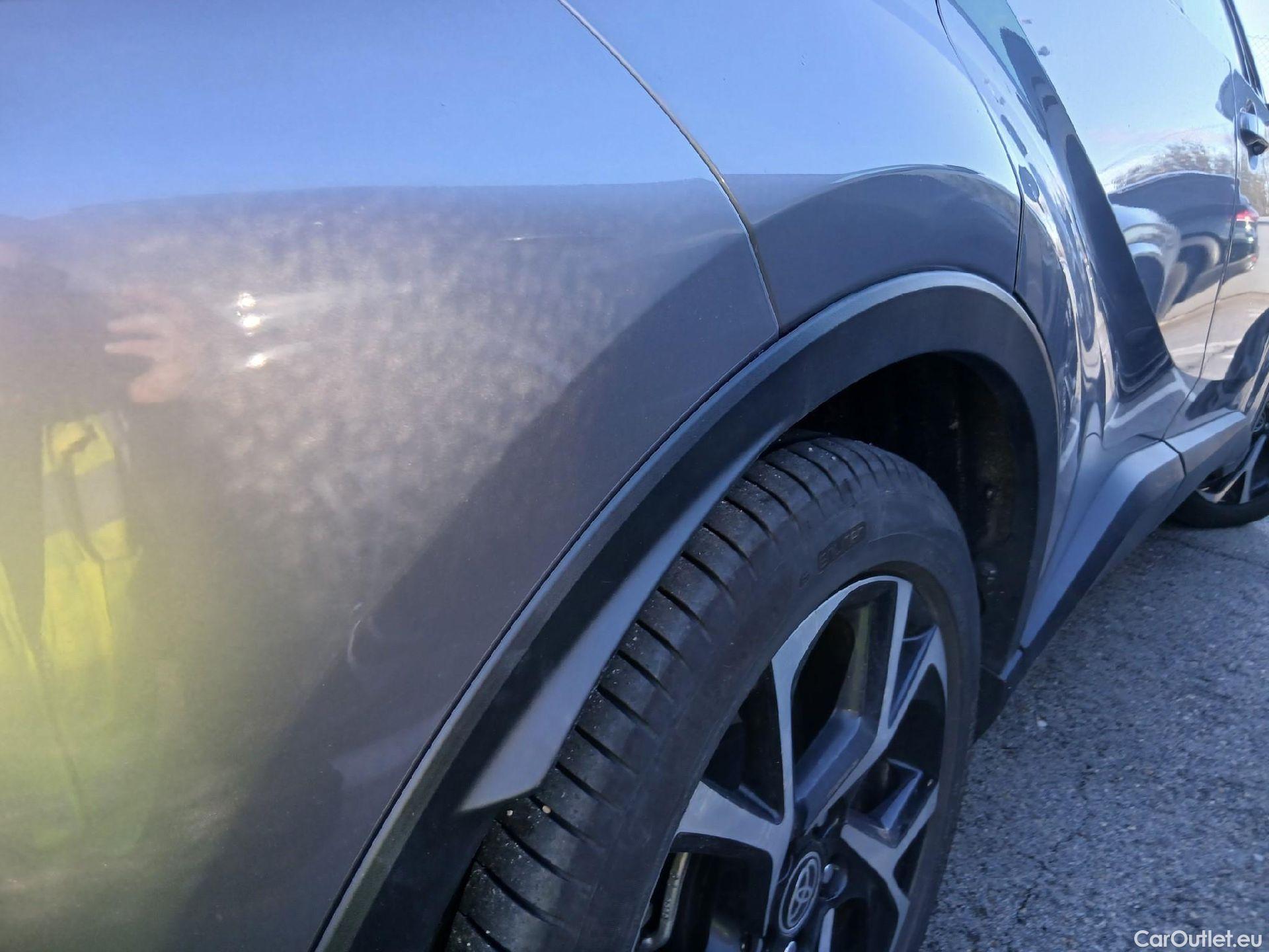  Toyota  C-HR TOYOTA  / 2019 / 5P / todoterreno 1.8 125H Advance #28