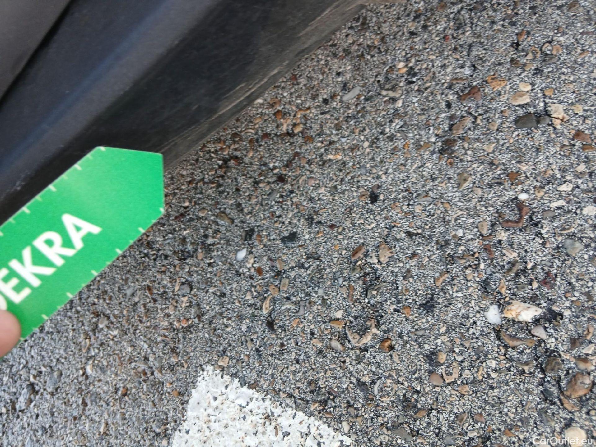  Toyota  C-HR TOYOTA  / 2019 / 5P / todoterreno 1.8 125H Advance #21