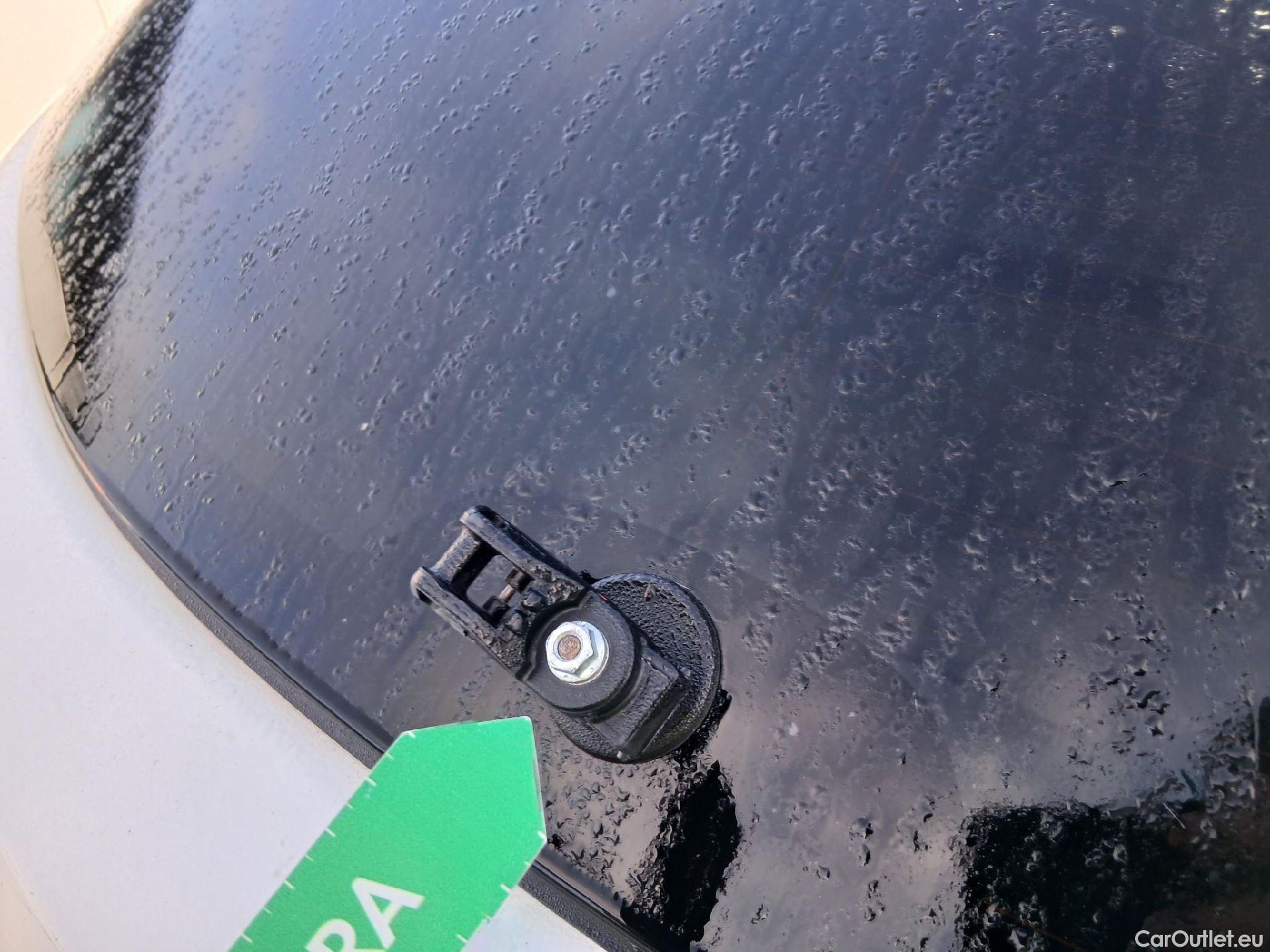  Toyota  Corolla TOYOTA  / 2019 / 5P / familiar 1.8 125H ACTIVE TECH E-CVT TOU SPORT #2