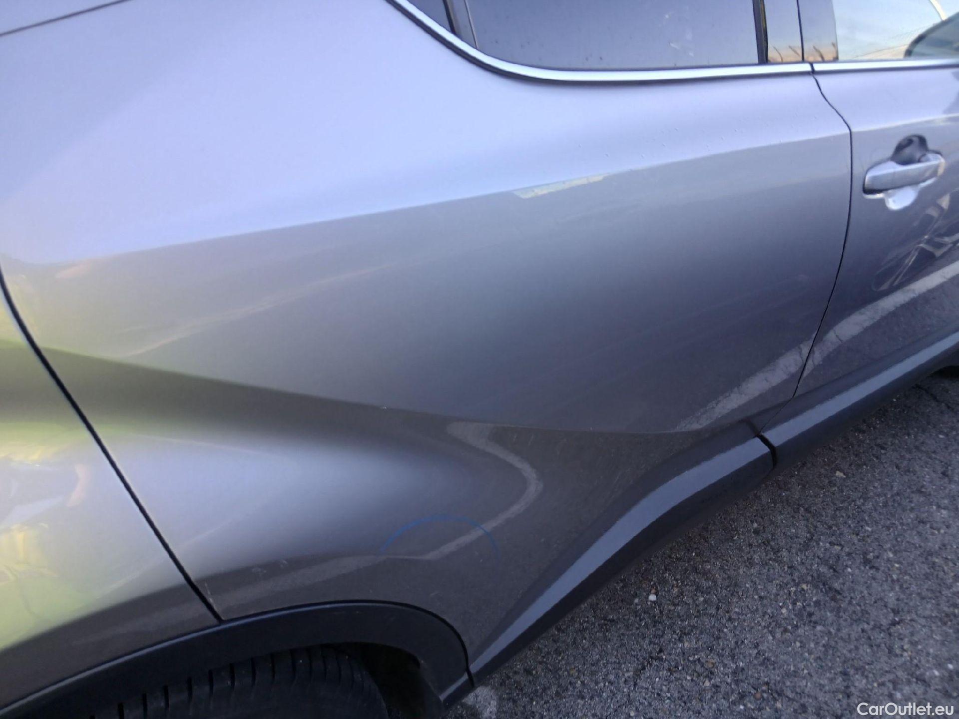  Toyota  C-HR TOYOTA  / 2019 / 5P / todoterreno 1.8 125H Advance #30