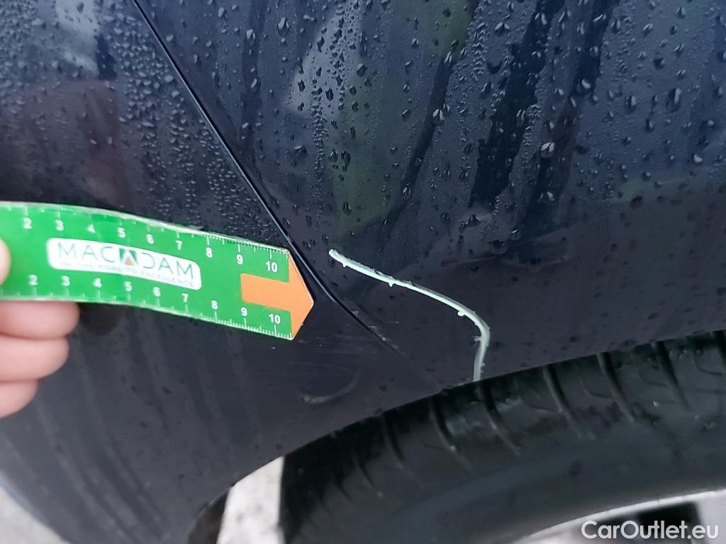  Volkswagen  Golf  VOLKSWAGEN / 2016 / 5P / berlina con portón Ready2Go 1.0 TSI 85kW (115CV) #2