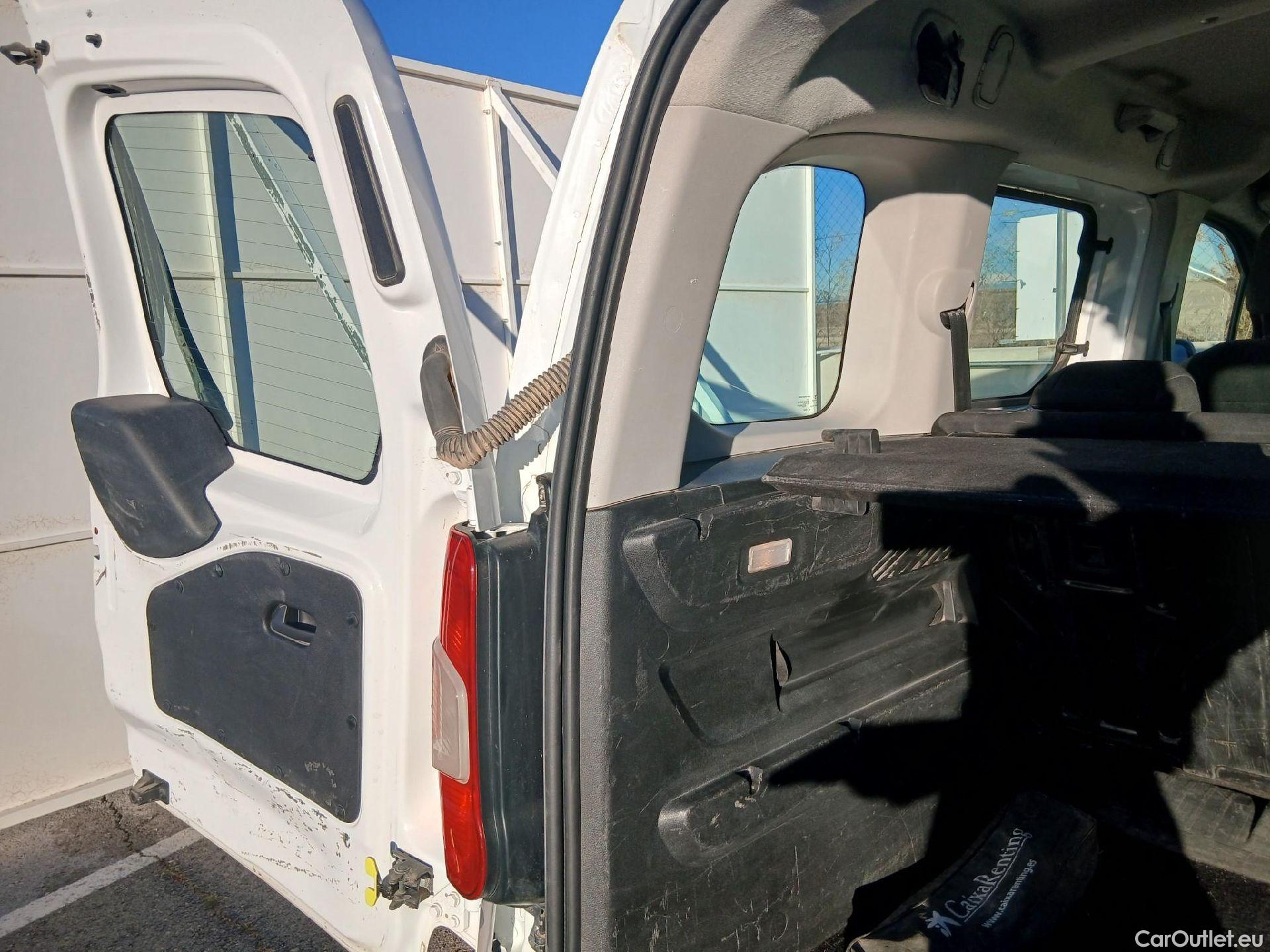  Peugeot  RIFTER PEUGEOT  / 2018 / 4P / combi Active Standard BlueHDi 73kW (IND) (CX2) #7