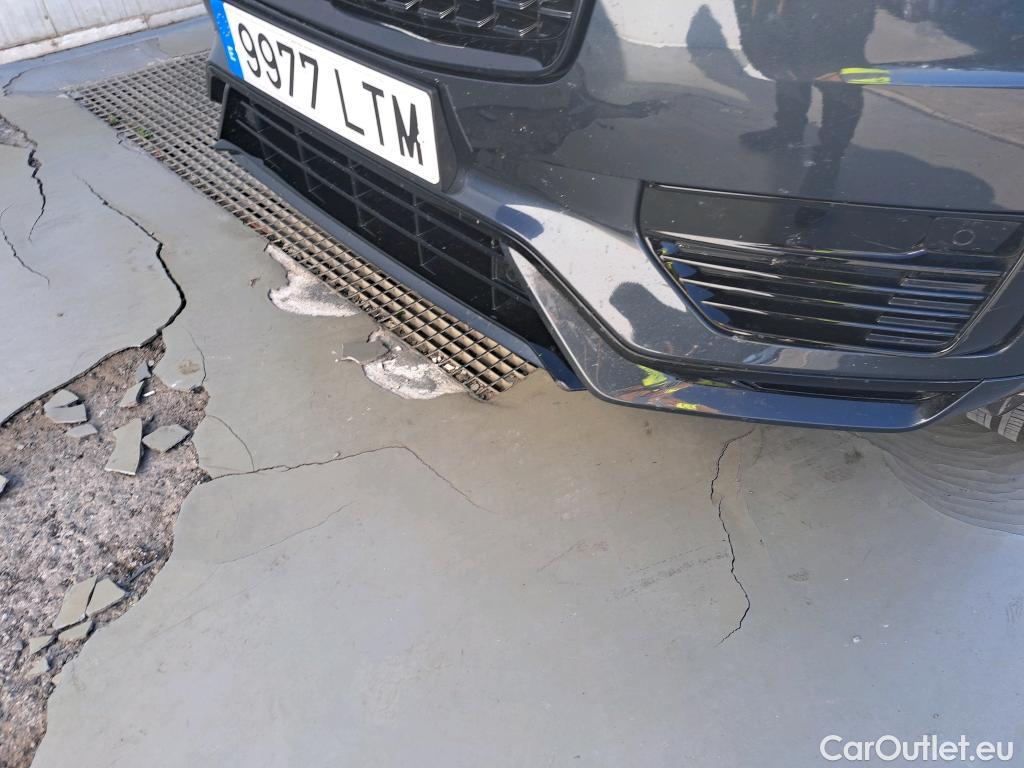  Volvo  XC90 VOLVO  / 2019 / 5P / todoterreno 2.0 T8 AWD Recharge R-Design Auto #5