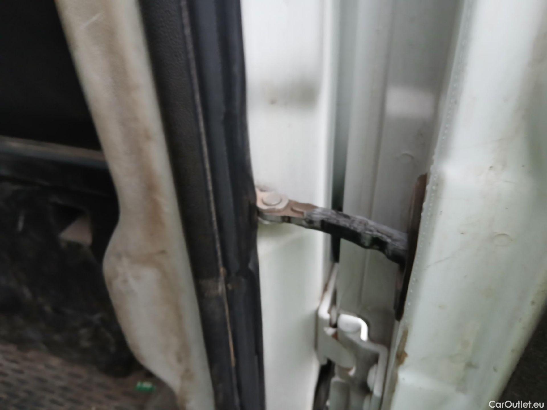  Iveco  Daily IVECO  / 2014 / 4P / chasis doble cabina 35C 14 D 3750 #34