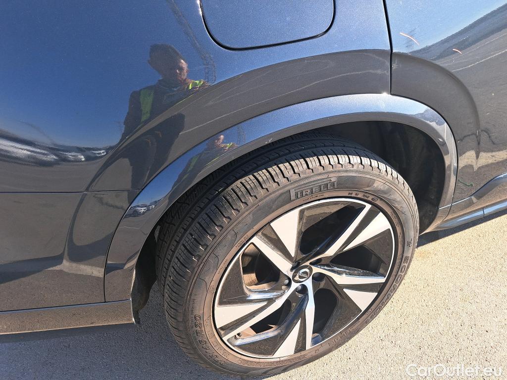  Volvo  XC90 VOLVO  / 2019 / 5P / todoterreno 2.0 T8 AWD Recharge R-Design Auto #17