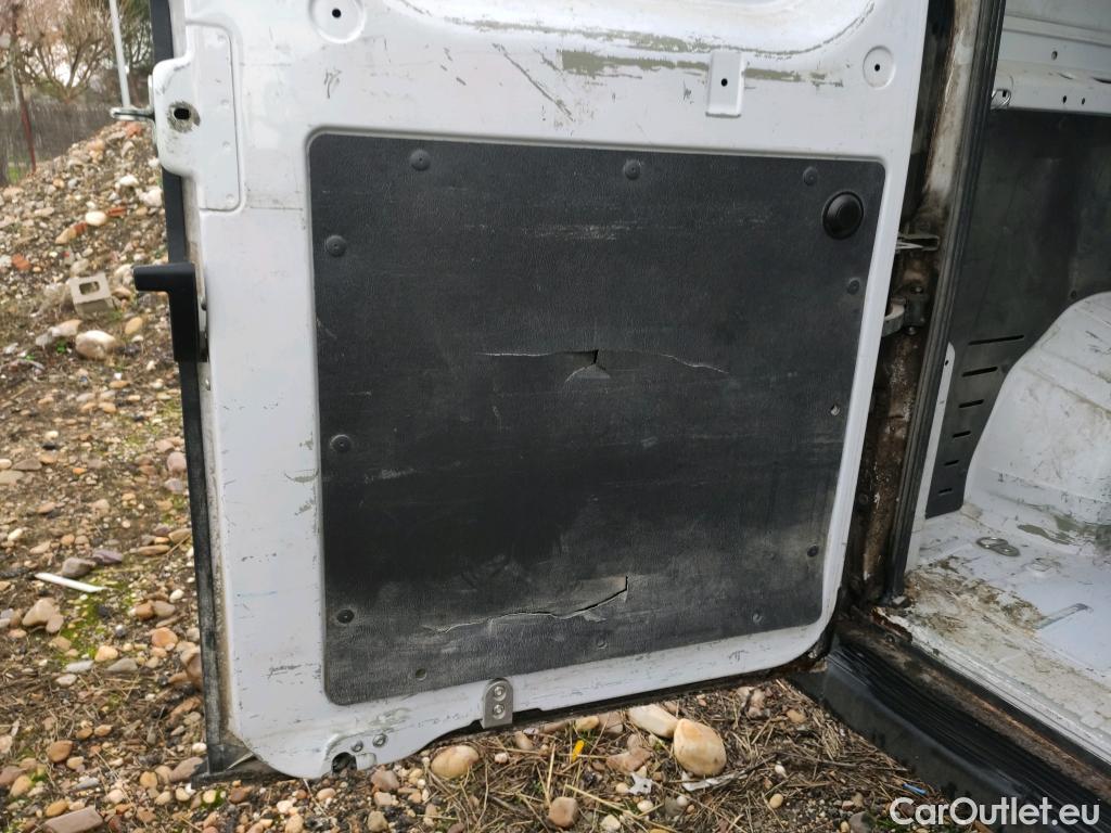  Opel  Movano OPEL  / 2021 / 4P / furgón Base L2H2 3.5T 2.2 BHDi 88kW #23