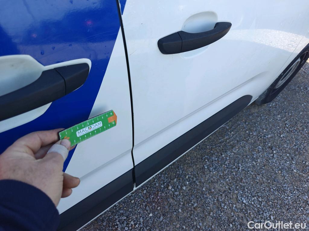  Opel  Combo OPEL  / 2018 / 3P / furgón derivado de turismo 1.6 TD S/S 74kW (100CV) Express L H1 650 #45