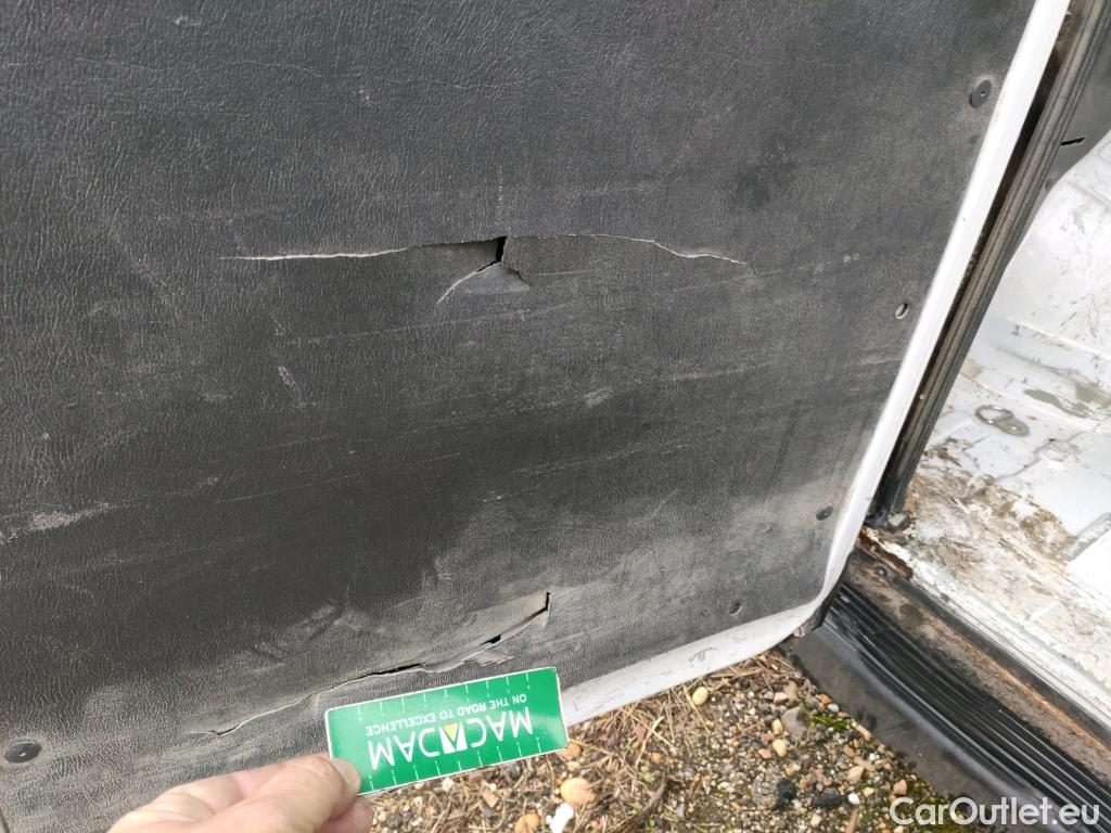  Opel  Movano OPEL  / 2021 / 4P / furgón Base L2H2 3.5T 2.2 BHDi 88kW #24