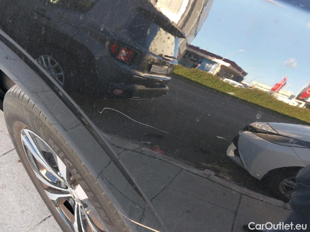  Volvo  XC60 VOLVO  / 2017 / 5P / todoterreno 2.0 T6 AWD Recharge Inscription Exp Auto #3