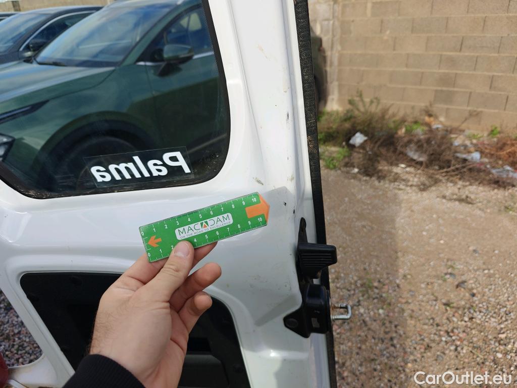  Opel  Combo OPEL  Life / 2018 / 5P / combi 1.5 TD 75kW (100CV) S/S Edition L (IND) #42