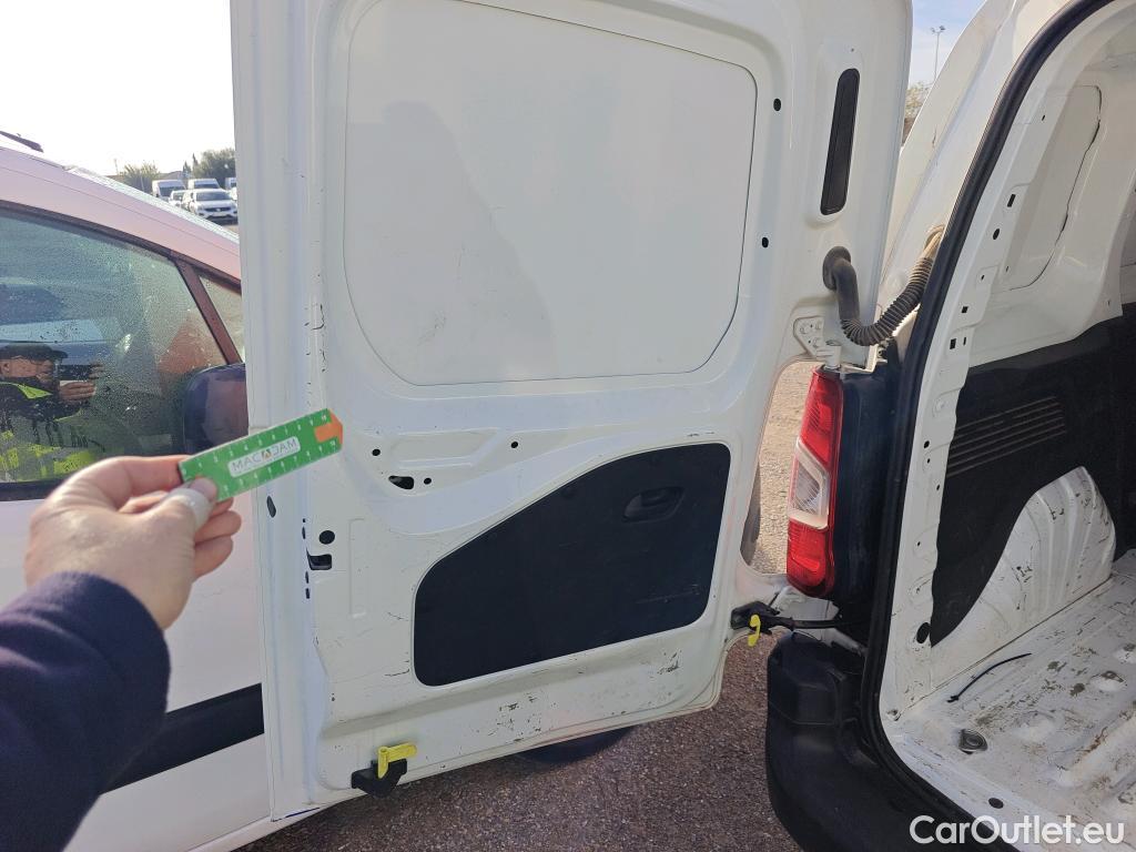  Opel  Combo OPEL  / 2018 / 3P / furgón derivado de turismo 1.6 TD S/S 74kW (100CV) Express L H1 650 #10