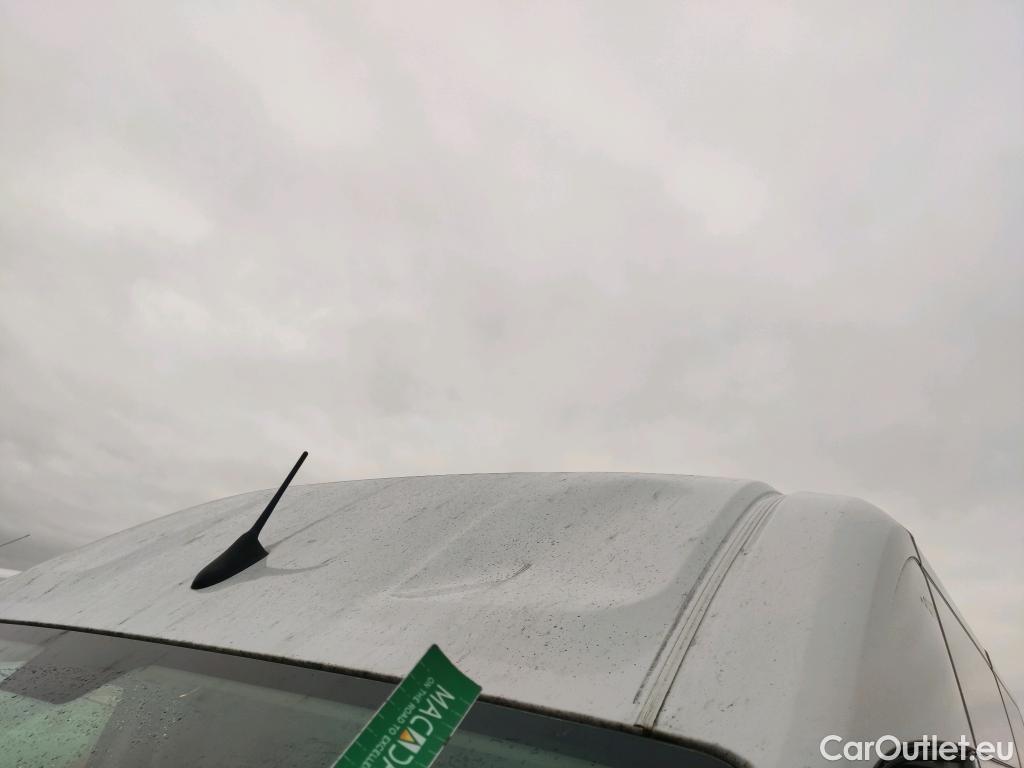  Opel  Movano OPEL  / 2021 / 4P / furgón Base L2H2 3.5T 2.2 BHDi 88kW #12