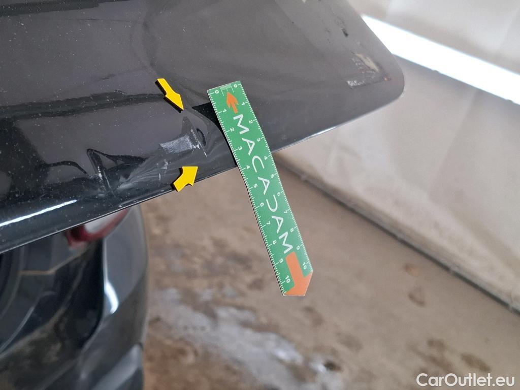  Citroen  C3  Société Feel Nav 1.2 PureTech 80CV BVM5 E6 #12