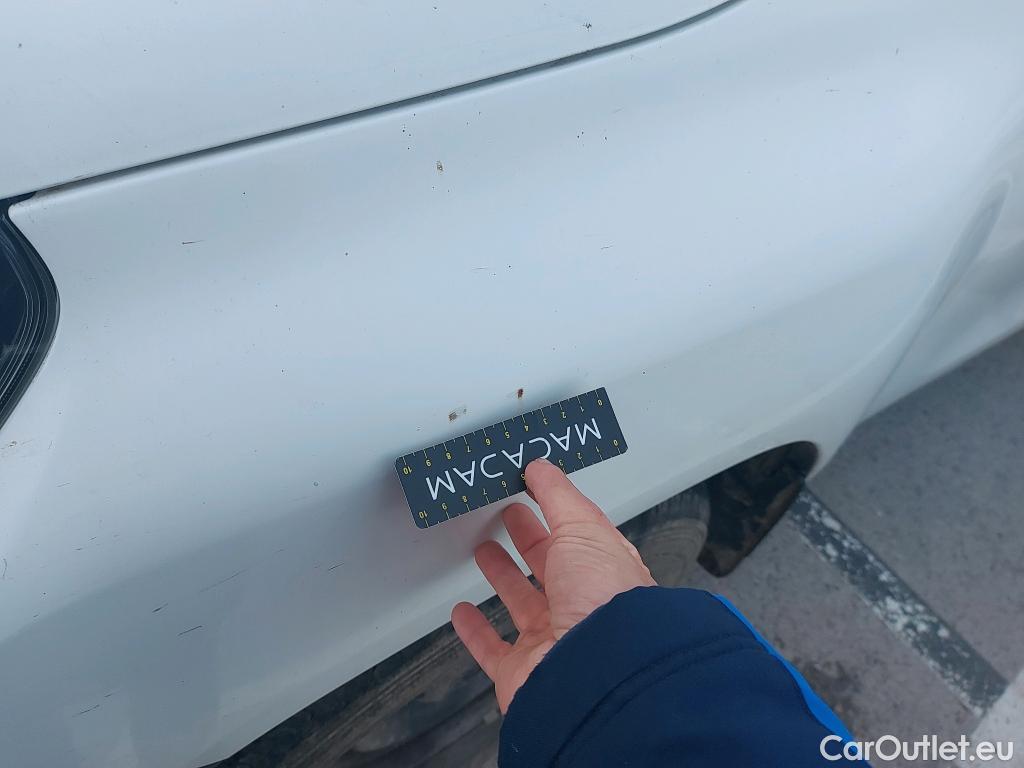  Toyota  Hilux TOYOTA  VU 4p 7G pickup 2.4 D-4D Cabina Doble GX 4x4 #17