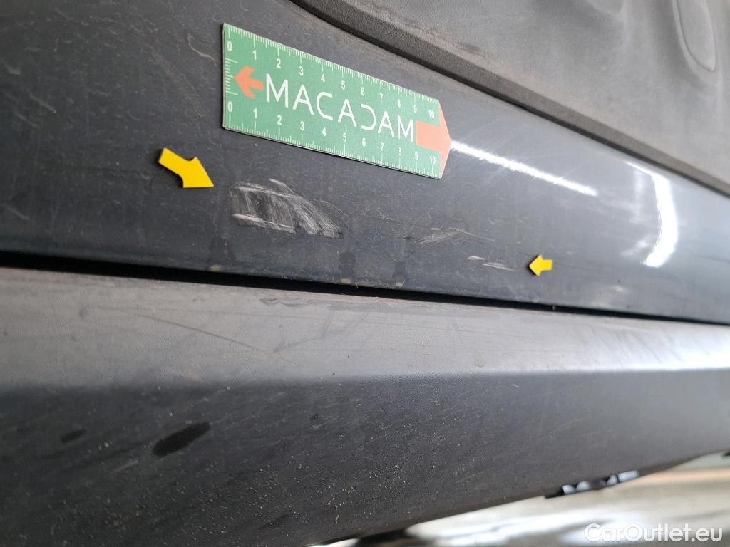  Citroen  C3  Société Feel Nav 1.2 PureTech 80CV BVM5 E6 #9