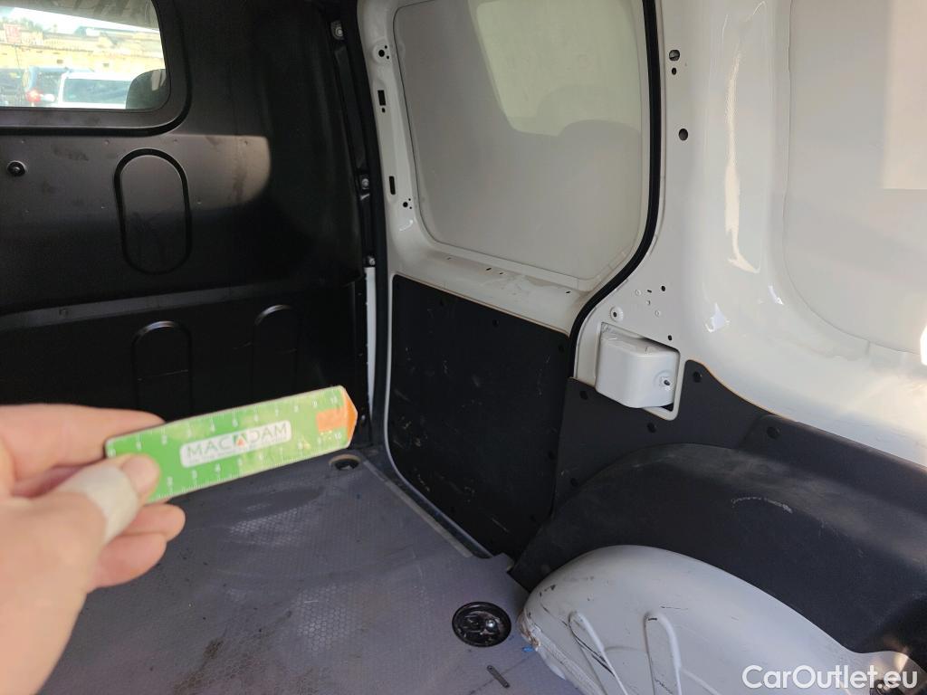  Renault  Kangoo RENAULT  Furgón/2013/3P/furgón derivado de turismo Profesional Blue dCi 70kW (95CV) #42